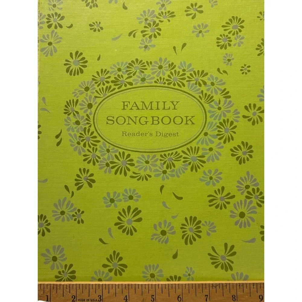 VINTAGE Readers Digest 1969 Family Songbook Hardcover Spiral Bound Green